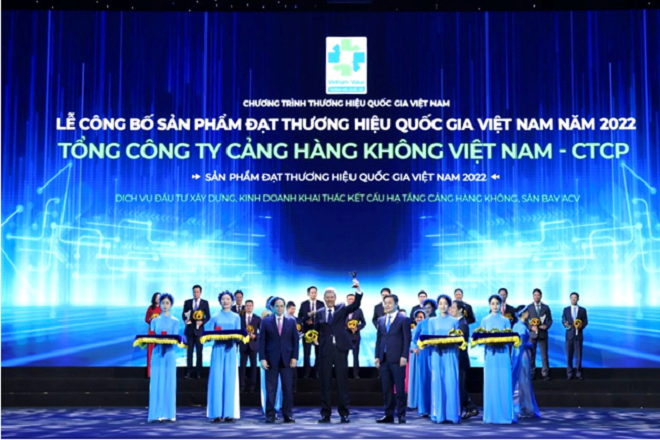 Tổng công ty Cảng HKVN – CTCP (ACV) được vinh danh trong Lễ công bố sản phẩm đạt Thương hiệu quốc gia Việt Nam năm 2022