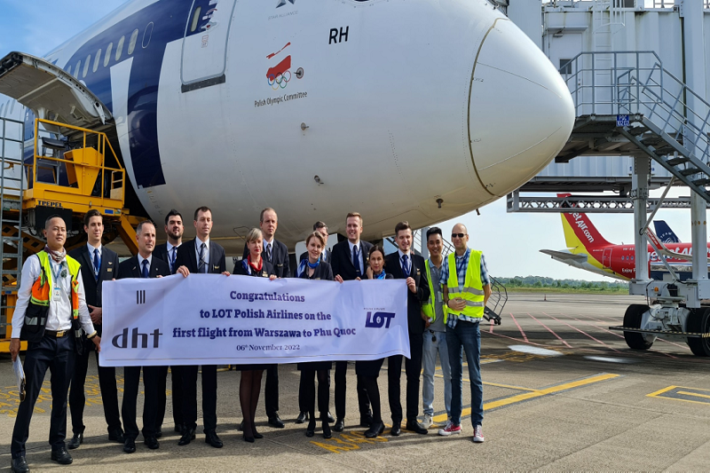 Cảng HKQT Phú Quốc đón chuyến bay quốc tế từ thành phố Warszawa (Ba Lan) đến Phú Quốc