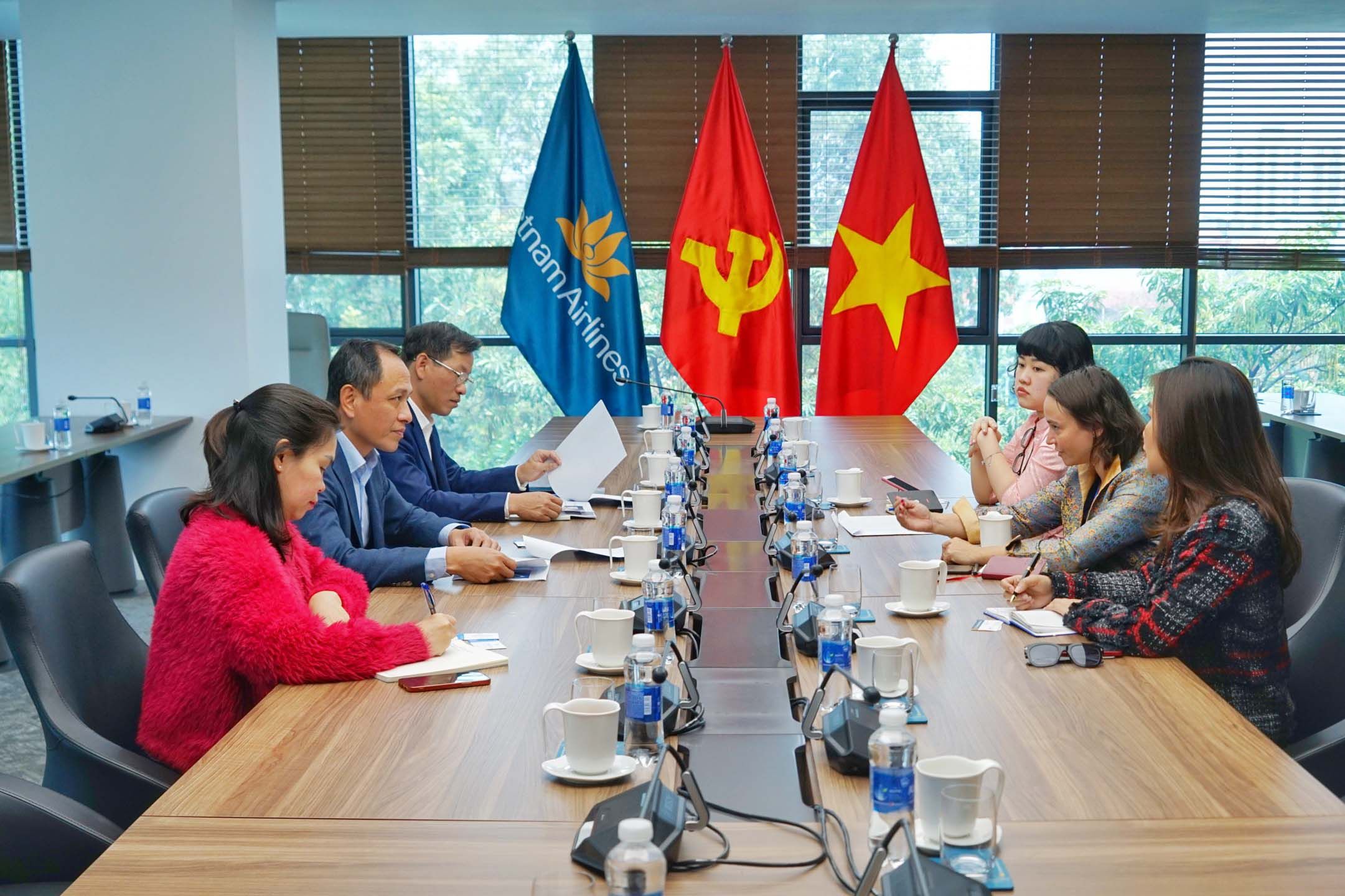 VNA tiếp đón Tham tán Hợp tác và Hoạt động Văn hóa, Giám đốc Viện Pháp tại Việt Nam, Đại sứ quán Pháp tại Việt Nam