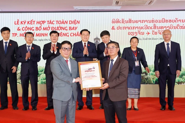 Hãng hàng không Vietjet và Lao Airlines ký kết hợp tác toàn diện