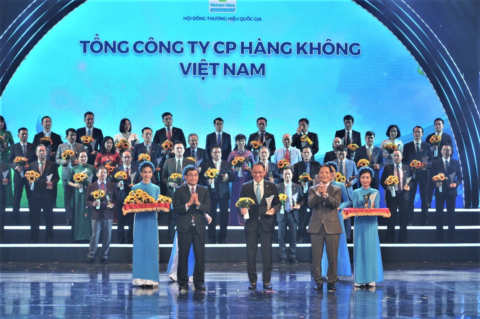 Vietnam Airlines đạt giải thưởng Thương hiệu quốc gia Việt Nam năm 2020