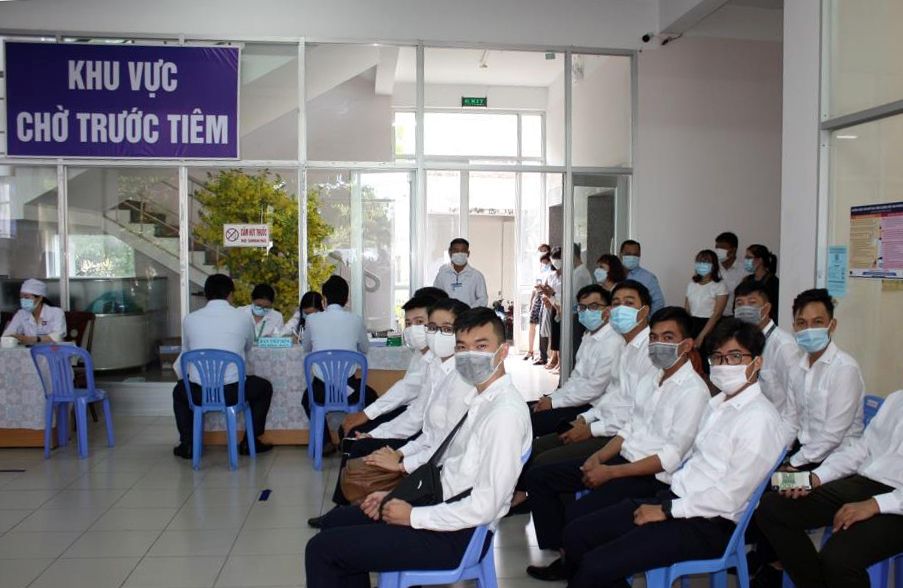 Cảng HKQT Cần Thơ tổ chức tiêm mũi thứ 2 vắc xin phòng Covid-19 cho cán bộ, nhân viên