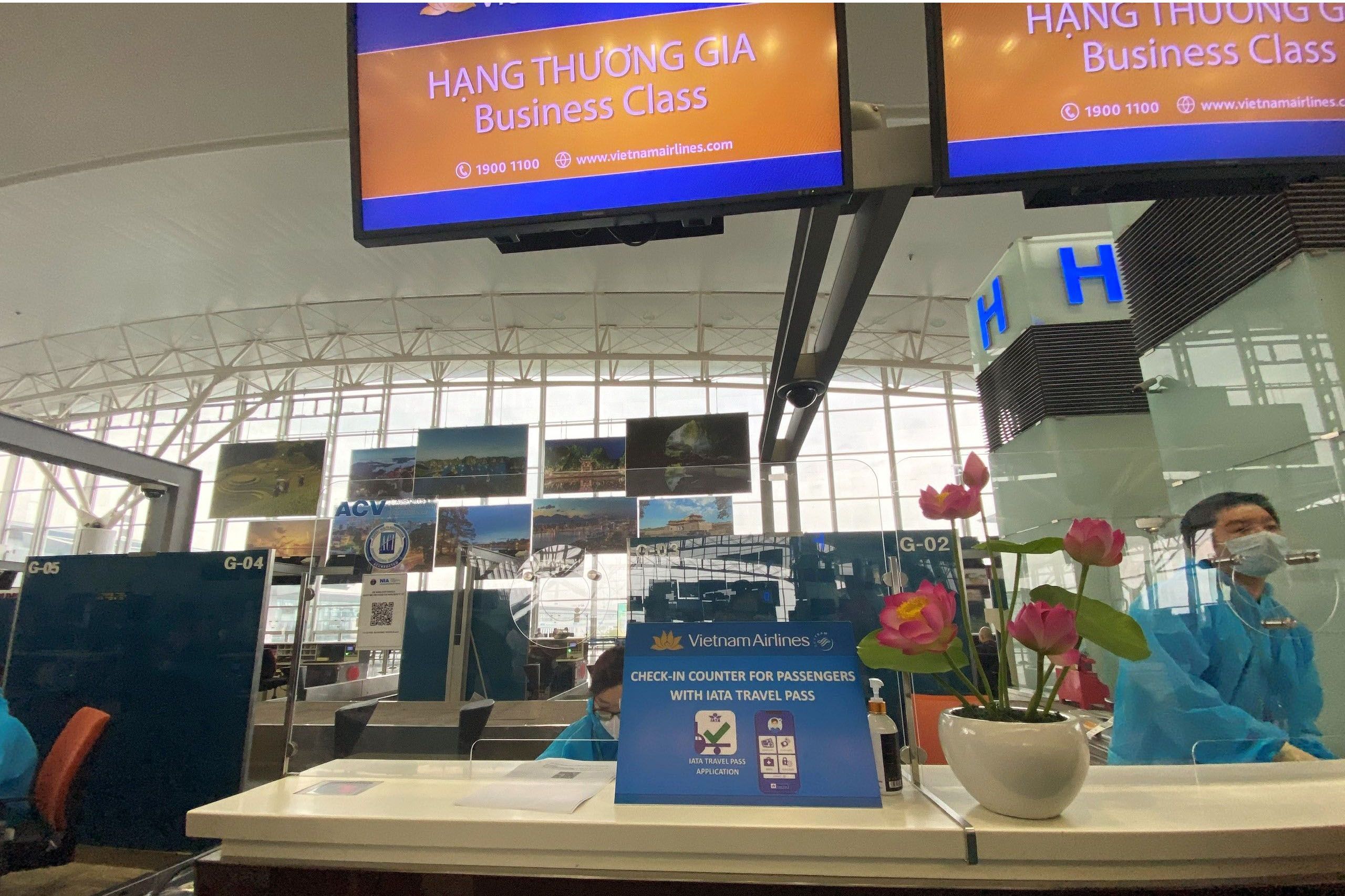 Chuyến bay đầu tiên từ Việt Nam đi châu Âu thử nghiệm thành công hộ chiếu sức khỏe điện tử